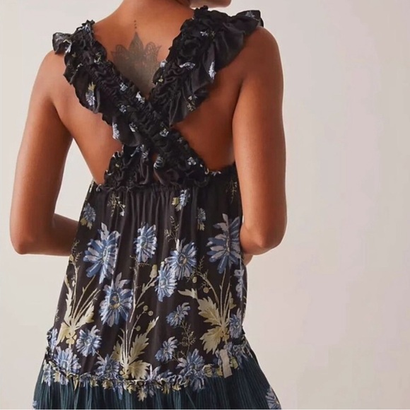 Free People Bali Wild Daisy Short Slip Dress Medium NEW WITH TAGS Retail $88 - Picture 3 of 5